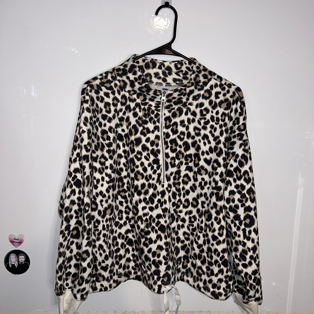 OLD NAVY PULLOVER TOP SWEATSHIRT w LONG SLEEVES-ZIPPER-ANIMAL PRINT-SZ Medium